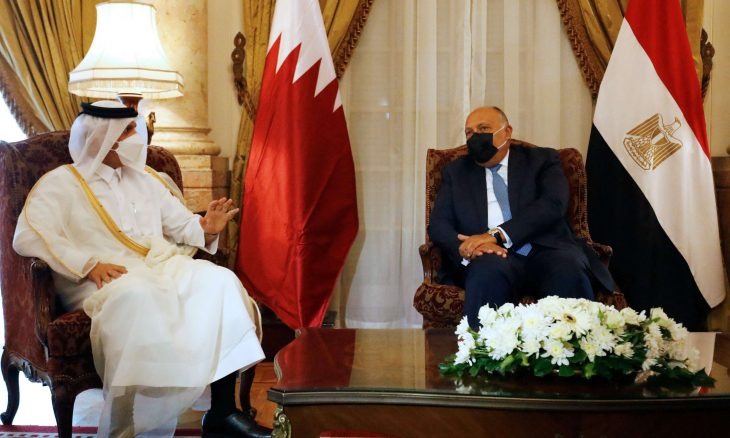 وزيرا خارجية مصر وقطر يناقشان التطورات الإيجابية في العلاقة بين البلدين